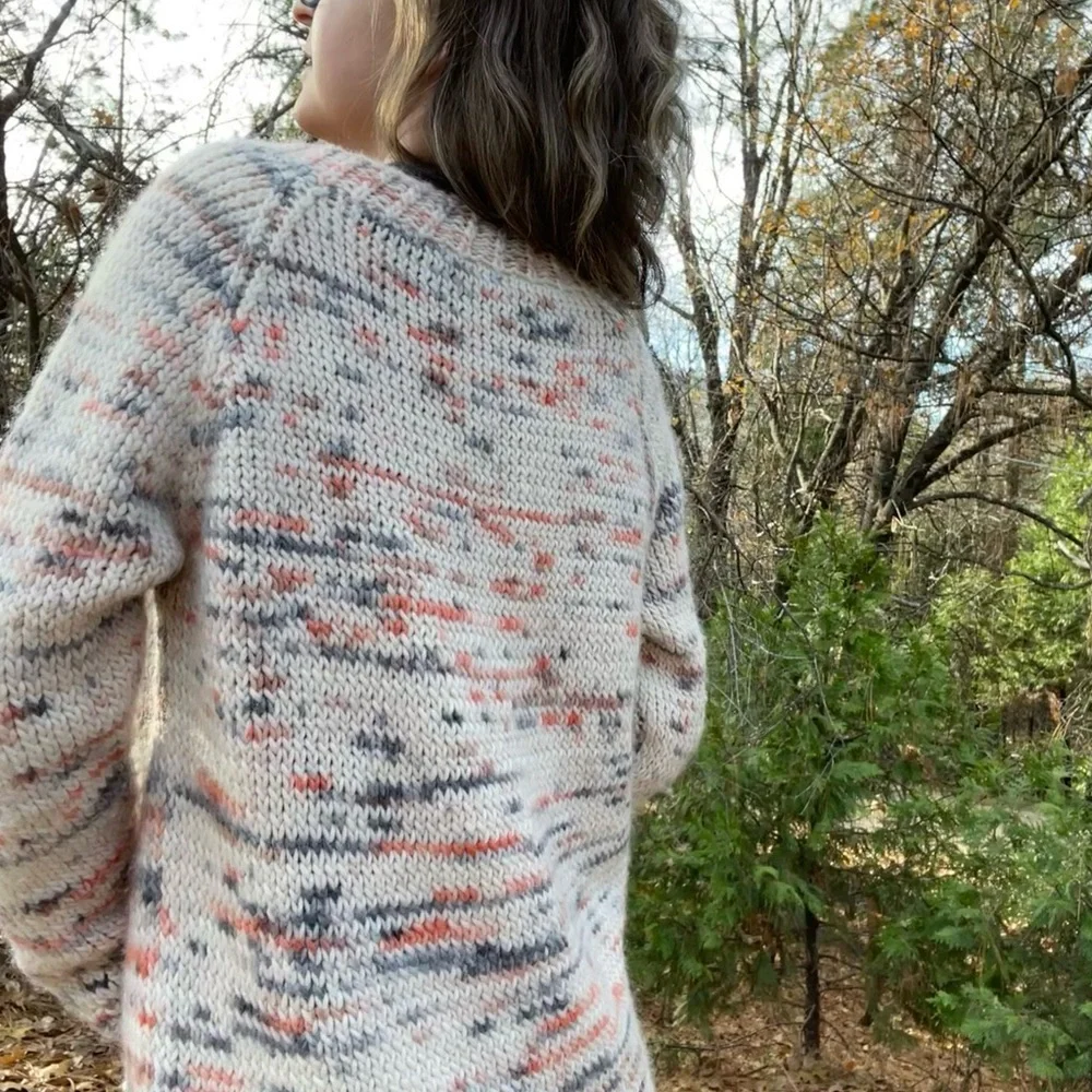 100% Wool Handknit Cardigan size medium in color Colorado - Picture 6 of 9